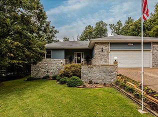 1 Knox Ln, Bella Vista, AR 72715