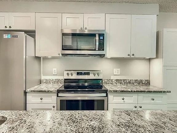 4th image of 280 E Highline Cir APT 201