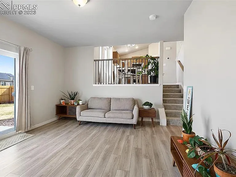 10544 Kalama Dr — Photo 8