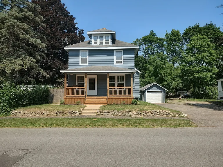 55 Clayton St — Photo 2