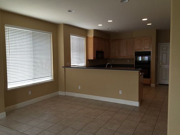 5th image of 9957 W Taron Dr