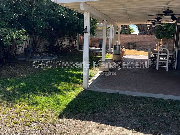 2nd image of 1109 N Sandalwood Ave