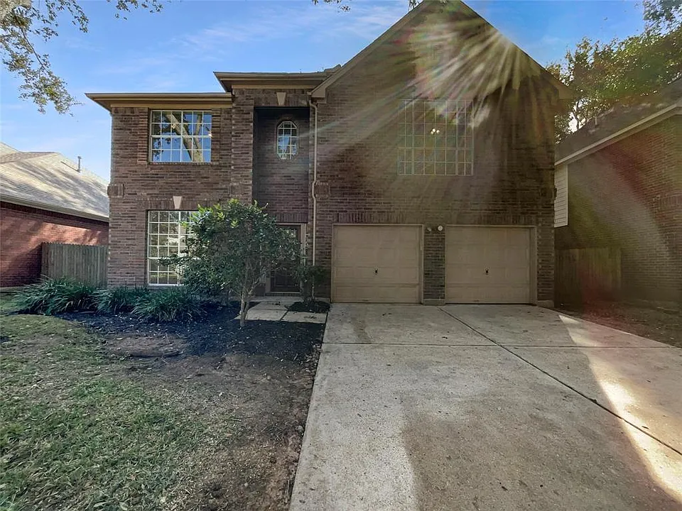 2939 Lake View Dr