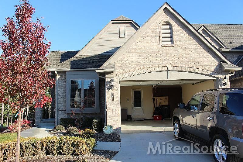 1st image of 5744 Knob Hill Cir