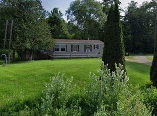 26 Grove St, Sabattus, ME 04280