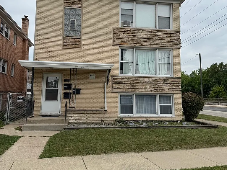 2848 Auxplaines Ave #G — Photo 1