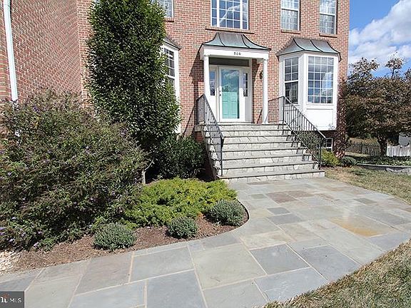 Stunning flagstone walk way and front steps