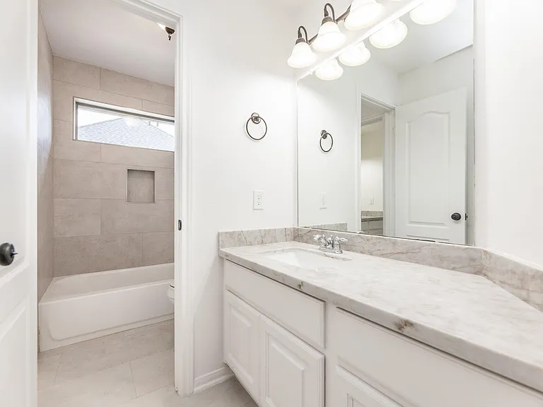 19507 Gladewater Ct — Photo 38