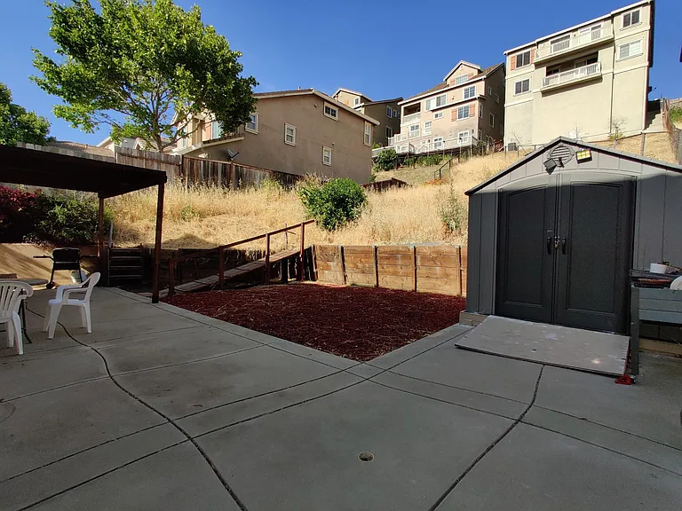 Lawlor Ct — Photo 29