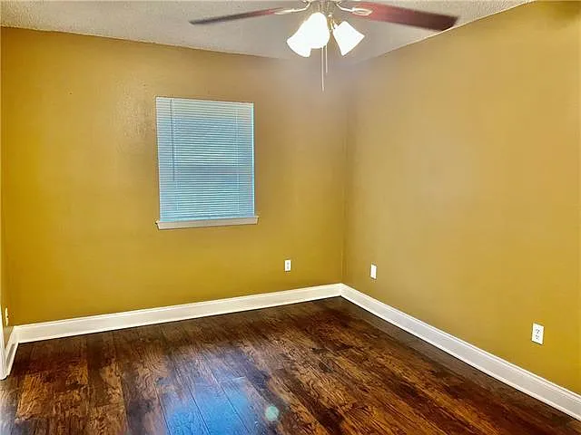 244 Concord Dr — Photo 8