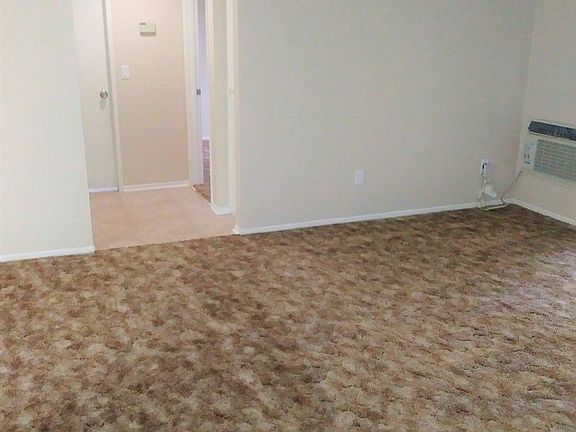 3rd image of 2050 S Euclid Ave APT 104