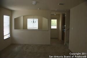 5th image of 9911 Buescher Ln