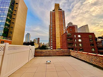 305 East 95th Street, #6B