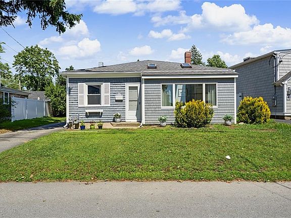2nd image of 26 Bowden Ave
