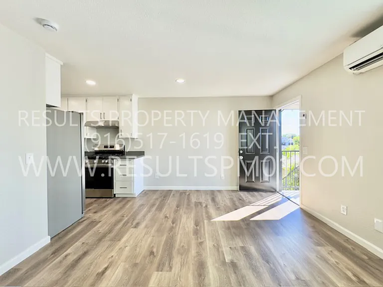 105 Parry St — Photo 3