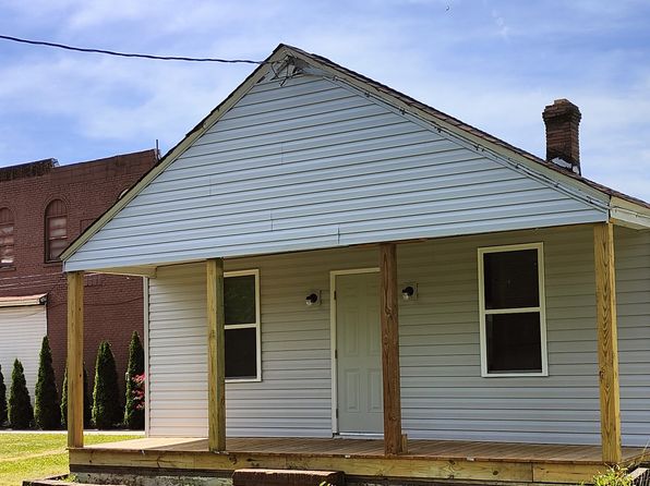 307 Apple Ave