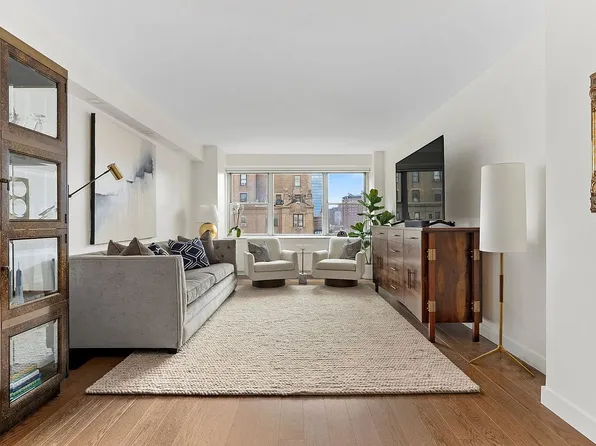 15 W 72nd St APT 22O, New York, NY 10023
