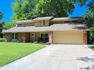 2910 Woodbriar Sq, Enid, OK 73703