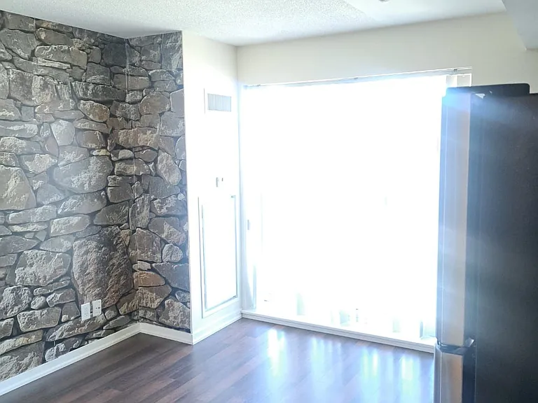 38 Joe Shuster Way #719 — Photo 2