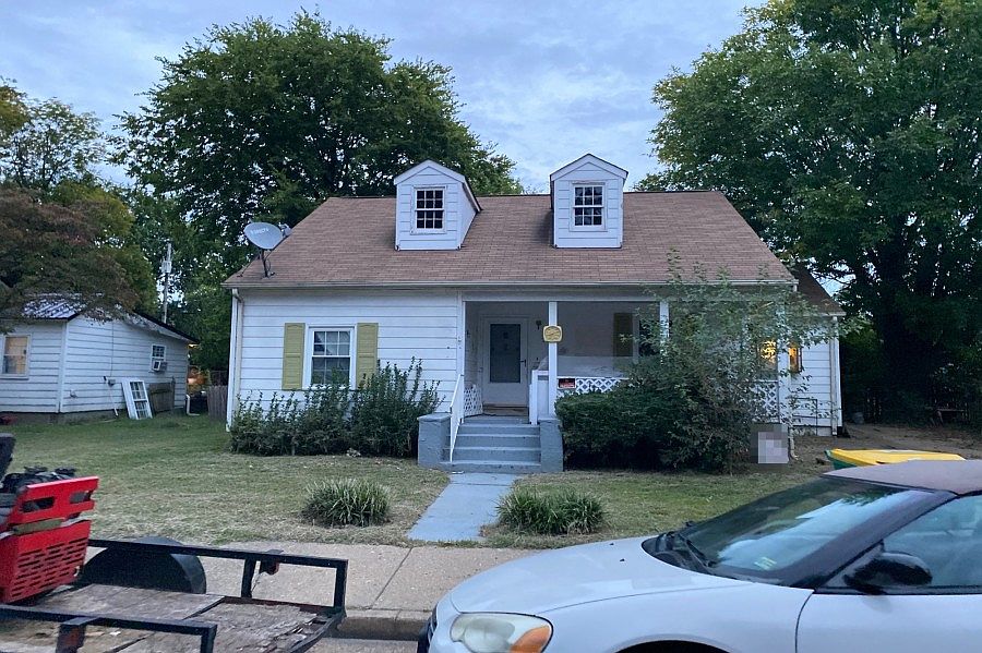 1st image of 311 Brown Ave