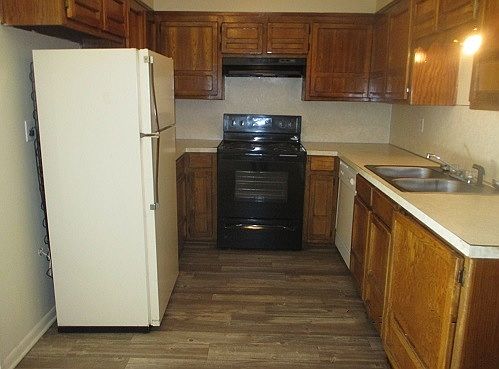 2nd image of 501 Gulpha Dr APT C