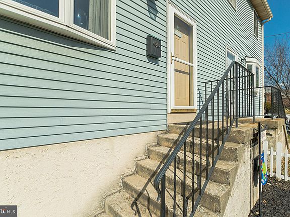 4th image of 639 Willow St