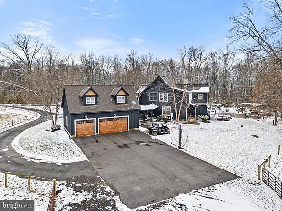 3rd image of 15157 Purcellville Rd