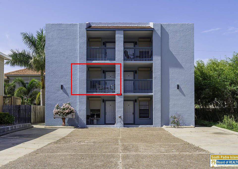 1st image of 108 E Oleander St #201