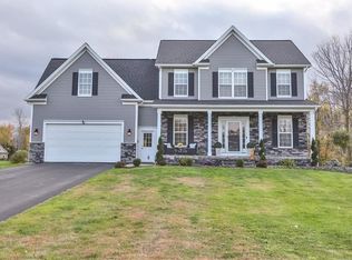 46 Ashland Oaks Cir, Spencerport, NY 14559