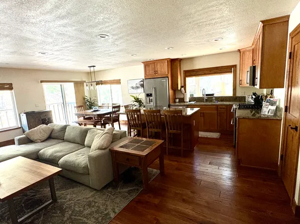 718 Kingsbury Grade #B, Minden, NV 89449