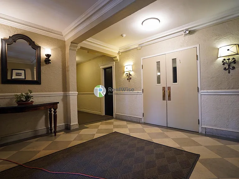 62 Queensberry St #302 — Photo 17