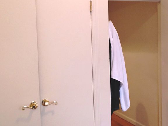 2nd image of 250-252 N 6th St APT 20