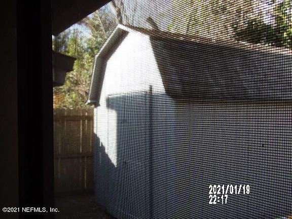 3rd image of 552 Aquatic Dr