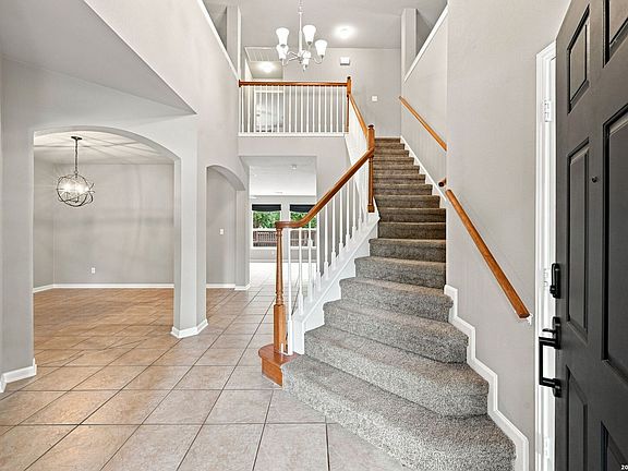 4th image of 11442 Fair Hollow Drive