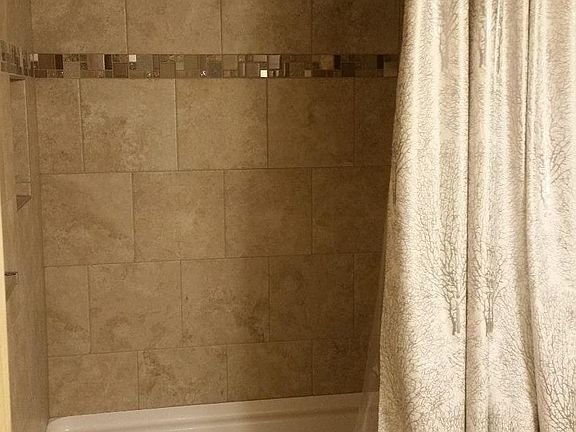 3rd image of 56909 E Park Ln