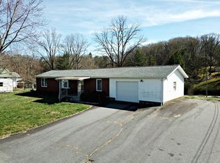 31 Astro Dr, Sylva, NC 28779