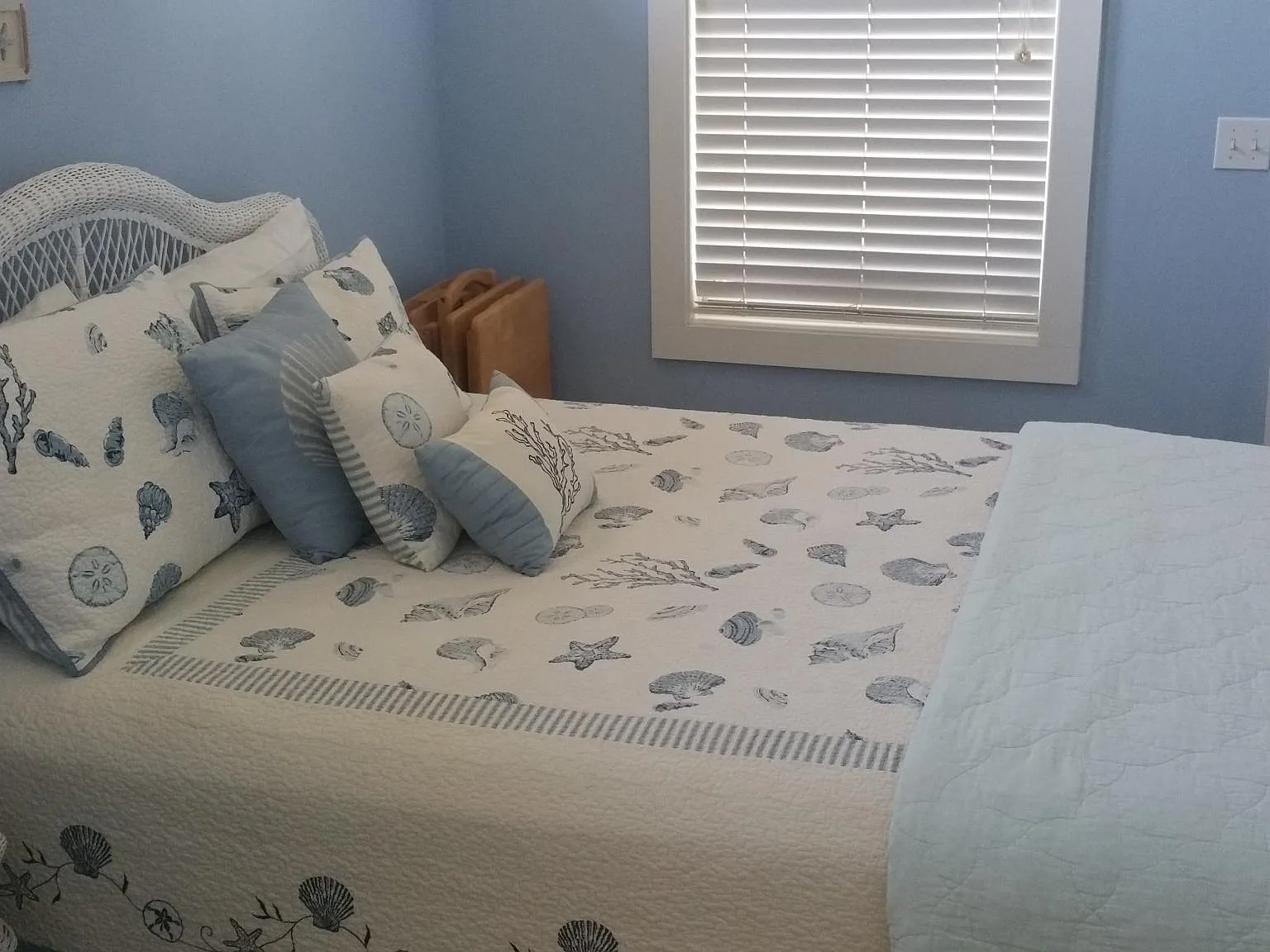 3 bed, 2.5 bath, 1900 sqft, $4,500 — Photo 3