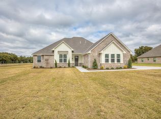 7074 Oakmonte Cir, Edmond, OK 73025