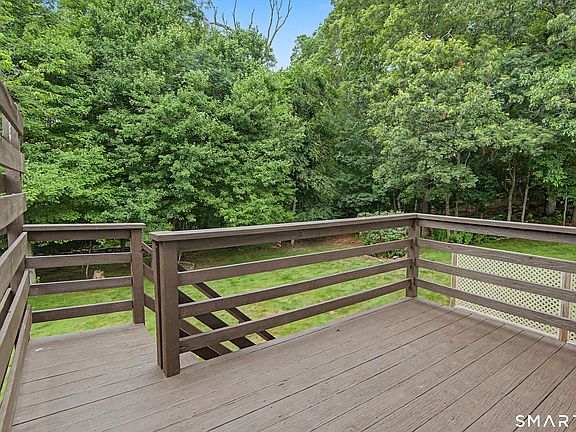 5th image of 2 Castle Meadow Drive #2