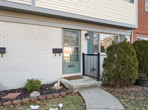 3138 Williamsburg Rd, Ann Arbor, MI 48108