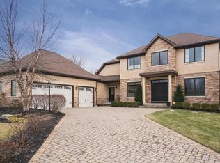 9165 Lee Hall Ct, New Albany, OH 43054