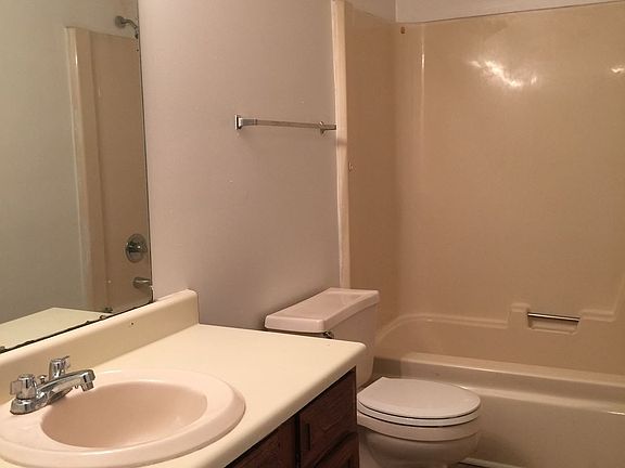 4th image of 4421 Torrance Dr NW APT C