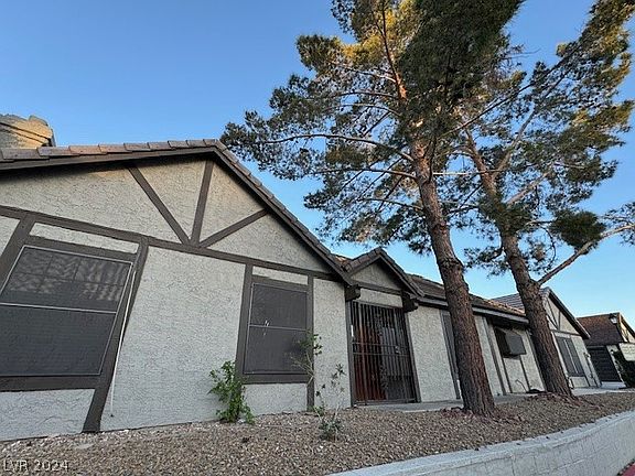 3rd image of 3956 Seaton Pl