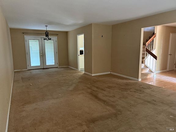 4th image of 761 Isabella Way