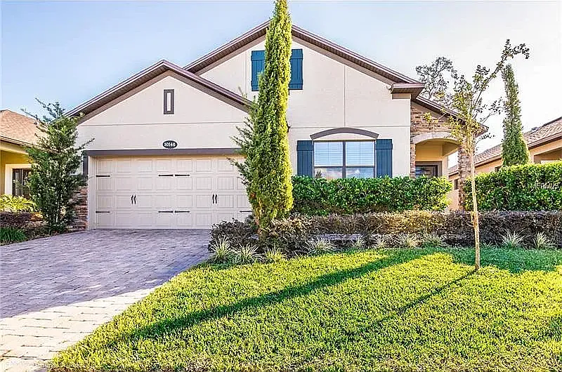 4 bed, 2112 sqft, $2,950 — Photo 1