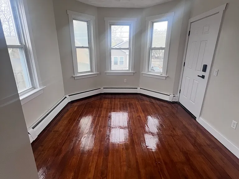 89 Harold St #3 — Photo 10