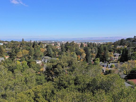 5th image of 39 Madera Ave