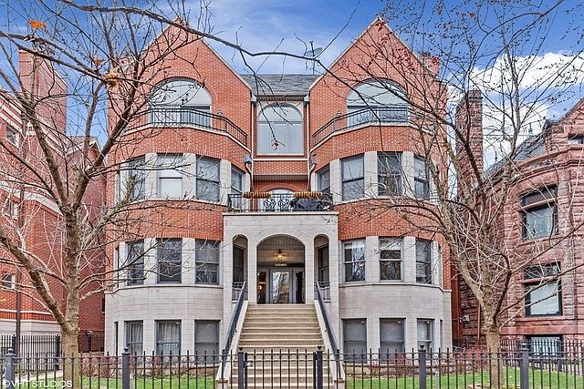 1st image of 2026 W Pierce Ave #8