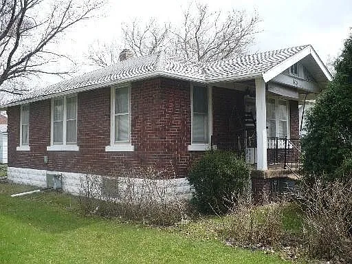 300 Hyde Park Ave photo 1