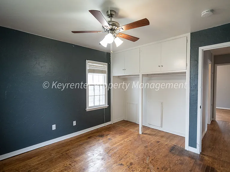 1622 W Britton Rd — Photo 5